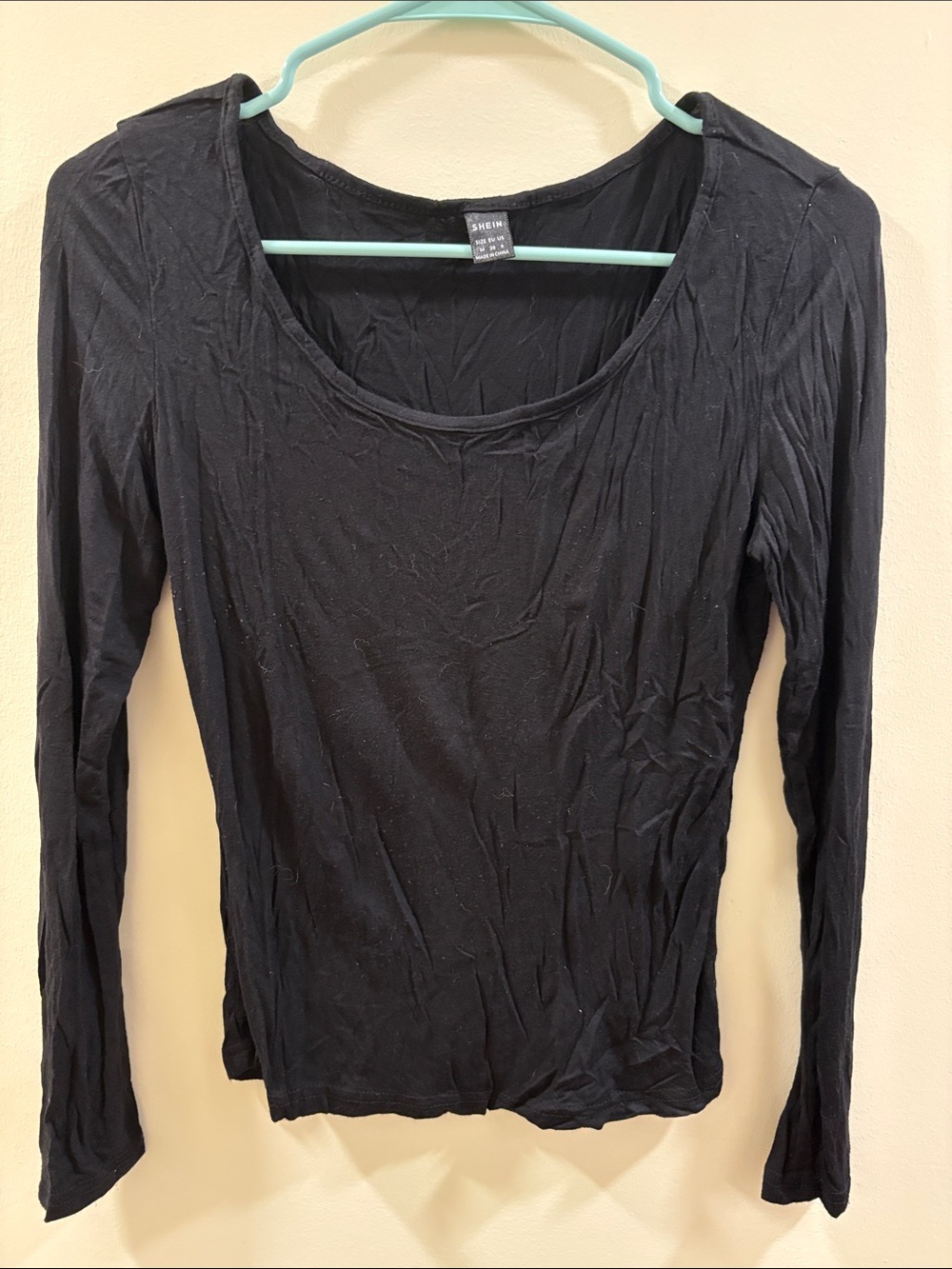 SHEIN Black Long Sleeve Scoop Neck Tee